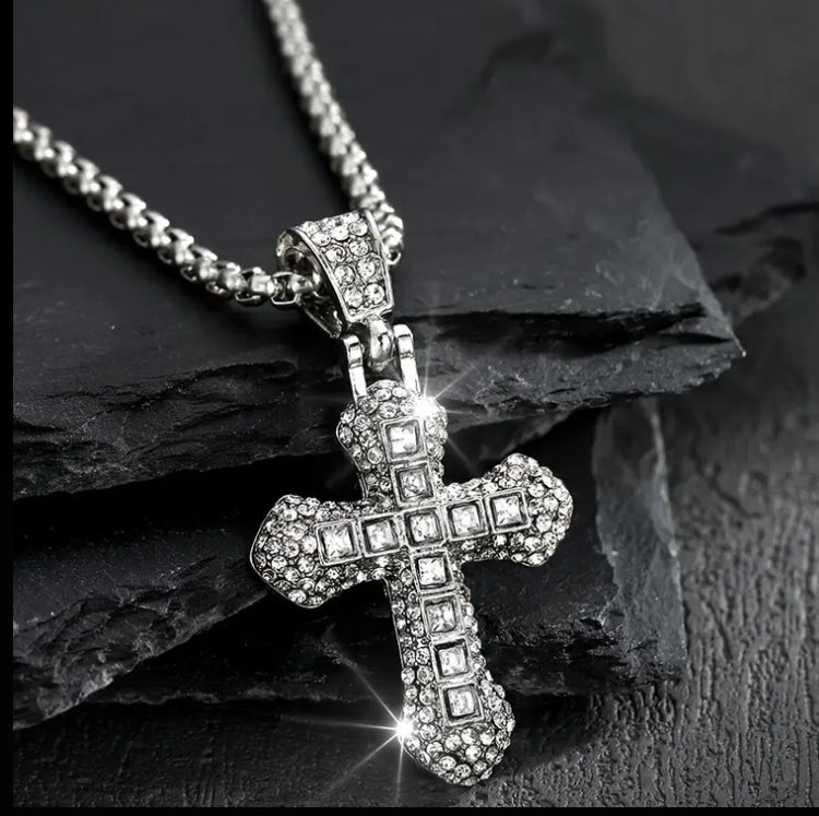 A Stylish European And American Water-drilled Men's Couple Gorgeous Hip-hop Pendant Necklace