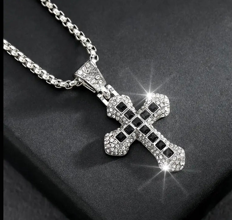 A Stylish European And American Water-drilled Men's Couple Gorgeous Hip-hop Pendant Necklace