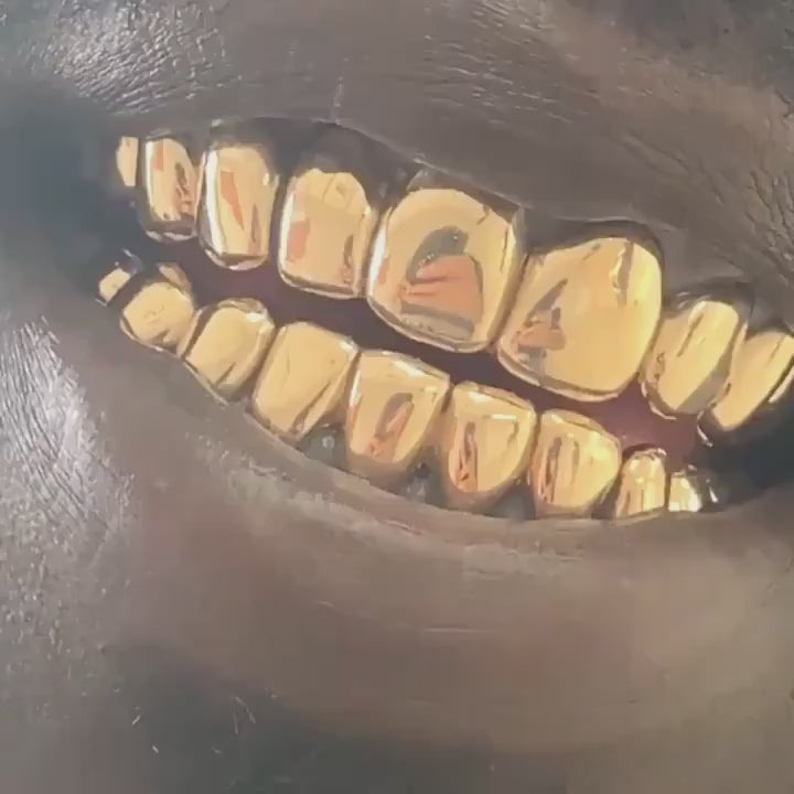Hip Hop Glitter Teeth Grills 2pcs Set, Fashionable 8-Tooth Golden Plated Fang Vampires Upper and Lower Teeth Caps, Halloween and Thanksgiving Jewelry, Non-Electric, Non-Rechargeable, Featherless