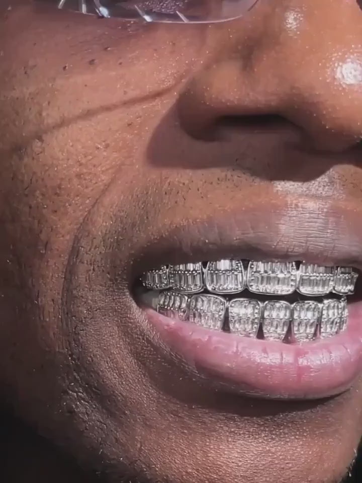 2pcs Cold CZ Cubic Zirconia Teeth Grillz 10 Top and 10 Bottom Golden Hip Hop Bling Jewelry